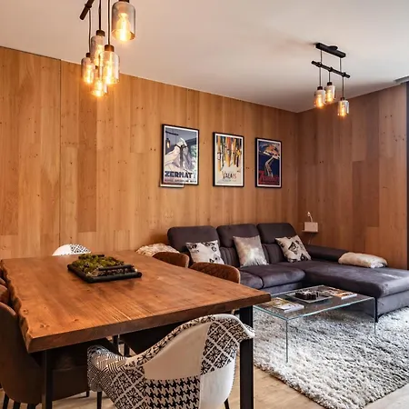 Isard & By Select Apartment *
